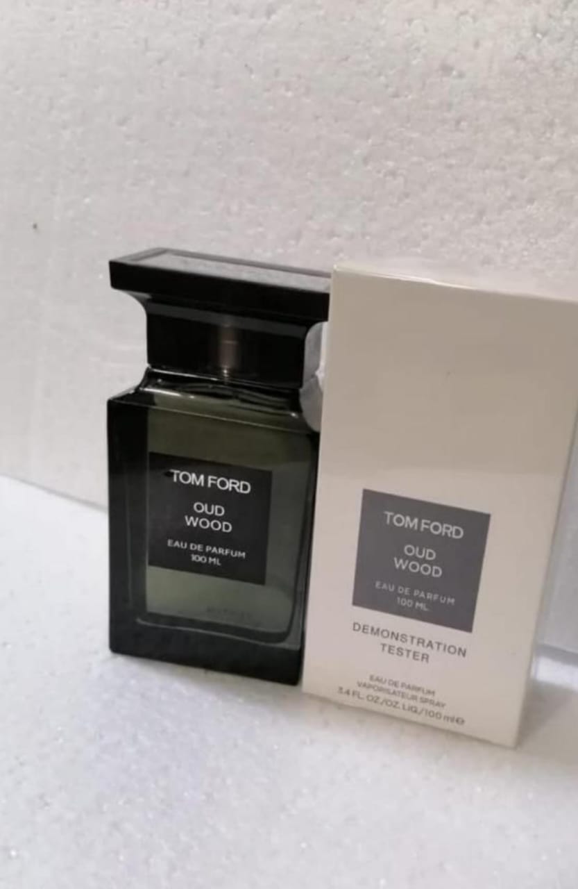 Maxovel™ tom-ford-oud-wood